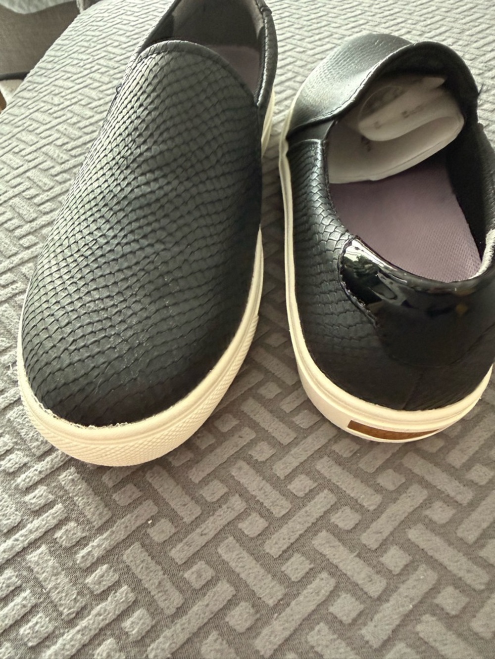 New!! Dr. Scholl's Black Slip-On Casual Sneakers size 7 - Picture 5 of 7